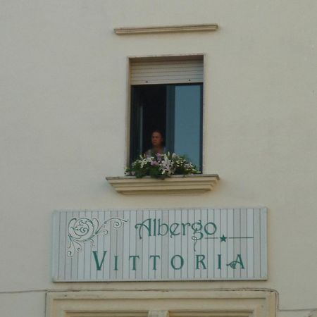 Albergo Vittoria Taviano  Exterior photo